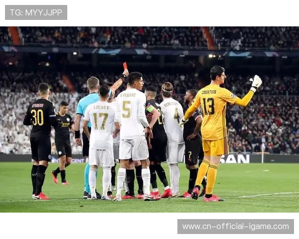 效率惊人！维尼修斯对利物浦5场5球2助，战绩4胜1平